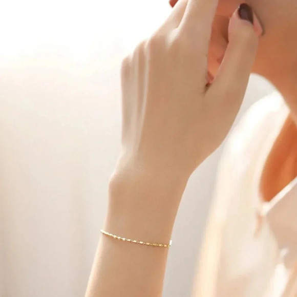 925 Sterling Silver Minimalist Thin Bar Bracelet Dainty Delicate Bracelet - Picture 9 of 10